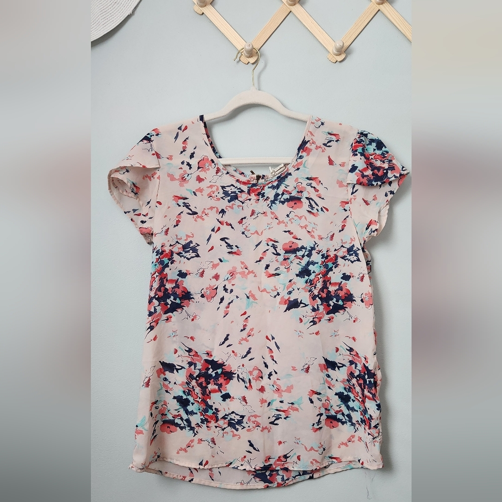 Japna floral blouse tulip sleeves, size L
